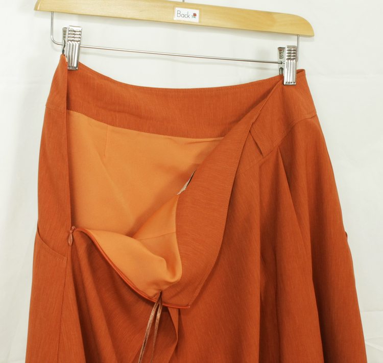SK-187 กระโปรงแฟชั่น&ทำงาน ทรงบาน ผ้า CHANEL สีส้มอิฐ มีกระเป๋าล้วงได้ 2 ข้าง
