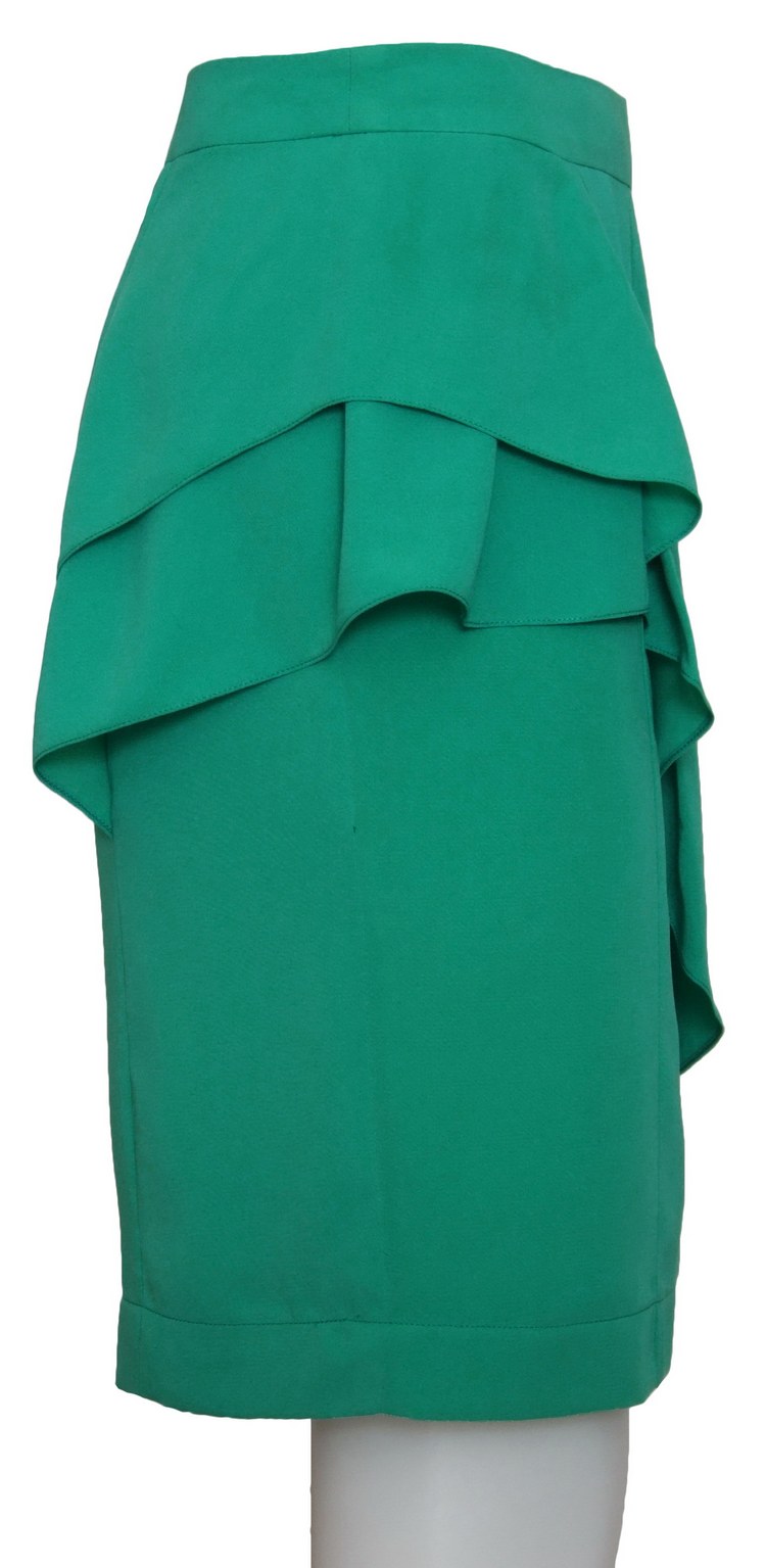 SK-084 กระโปรงทรงสอบ ผ้าคริสตัลสีเขียวมิ้นท์สีเขียวมิ้นท์ ด้านหน้า-ด้านข้างกระโปรงแต่งระบายไล่ระดับ