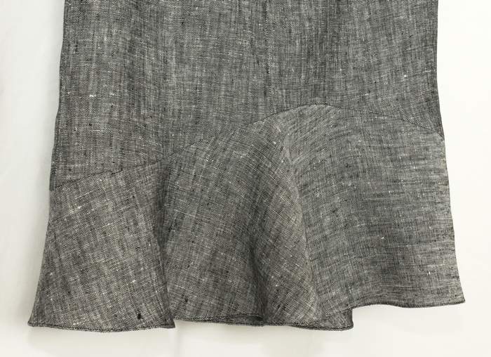 SK-221 กระโปรงแฟชั่น&ทำงาน ทรงย้วย ผ้าลินินญี่ปุ่นเชมเบ้ โทนดำ