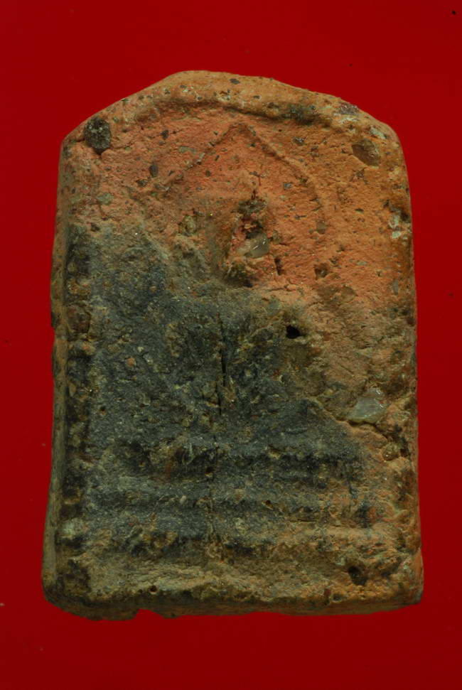 (หลวงปู่ศุข วัดมะขามเฒ่าปลุกเสก)พระพิมพ์สมาธิ กรุวัดห้วยเสือ เนื้อดิน เพชรบุรี