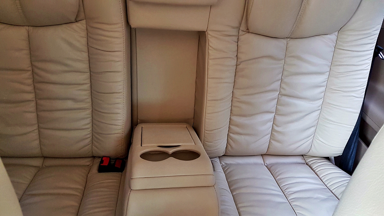 HYUNDAI H-1 DELUXE รถเกาหลี [ เบาะ + คอนโซล + กุหลังคา + พรม ] - ษ 2644