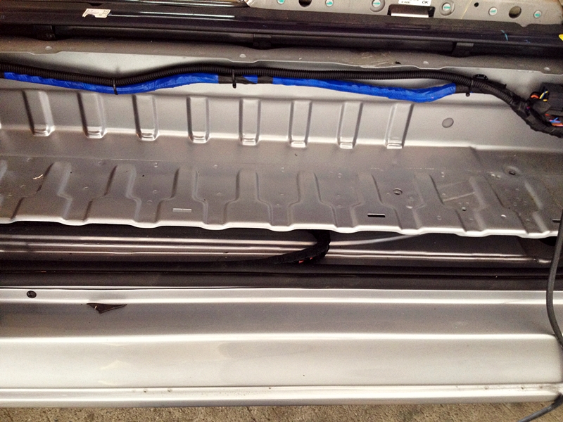 HYUNDAI H-1 TOURING 2016 [ ประตูไฟฟ้า 2 ข้าง + เครื่องเสียง + ชุดแต่งรอบคัน + ผ้าม่าน ] {บ5742}