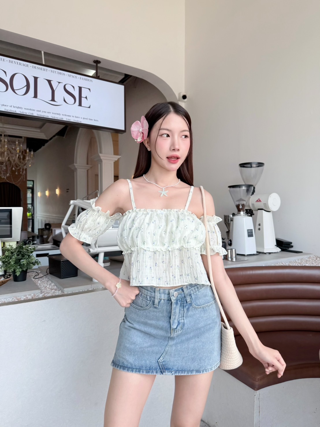 Yuki offshoudle rtop 🥨 เสื้อปาดไหล่สาวเดี่ยว