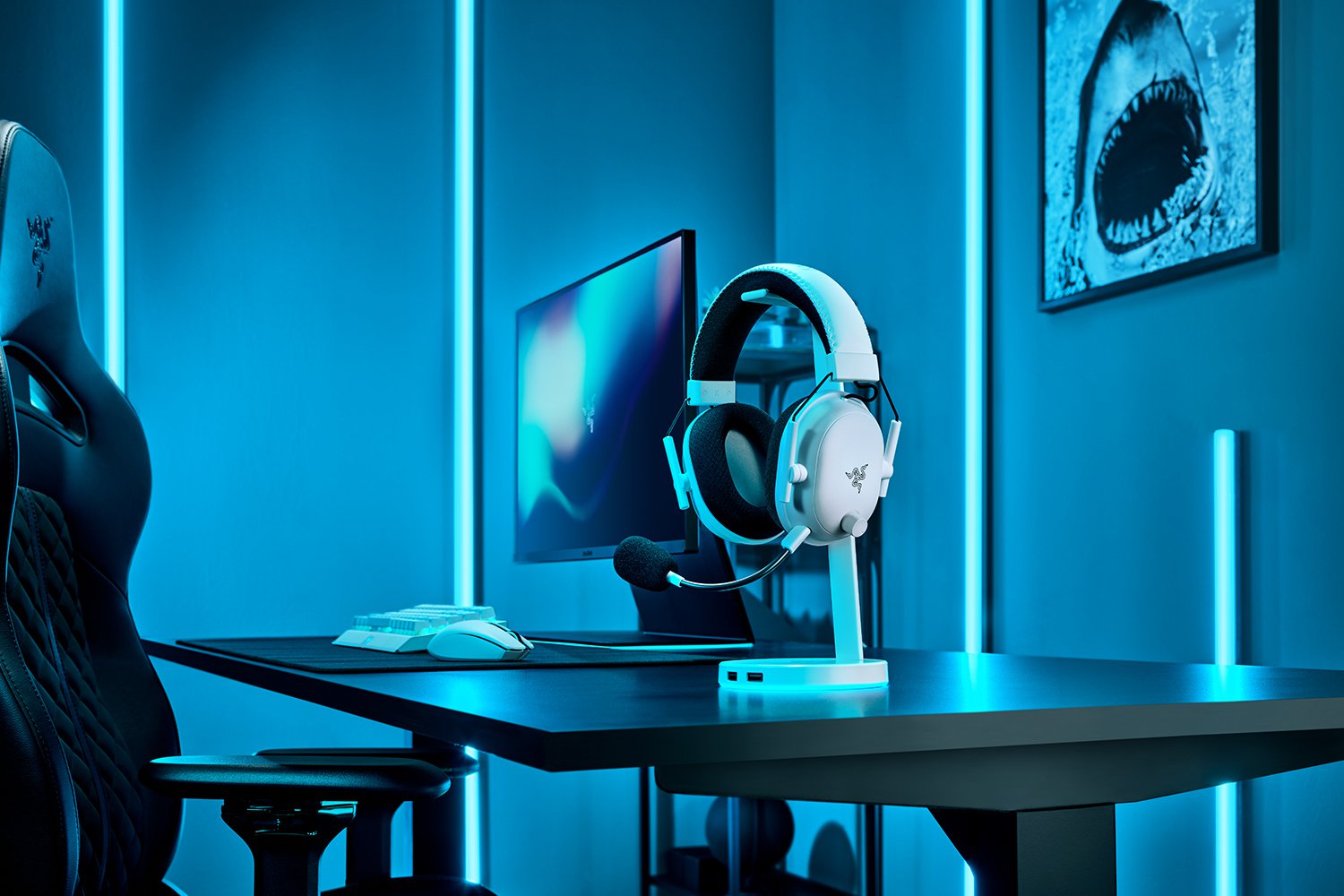 Razer BlackShark V2 Pro Wireless esports headset มี 2 สี รับประกัน 2 ปี