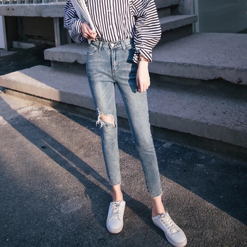 กางเกงยีนส์ สลิมฟิต แต่งขาดช่วงเข่า #80