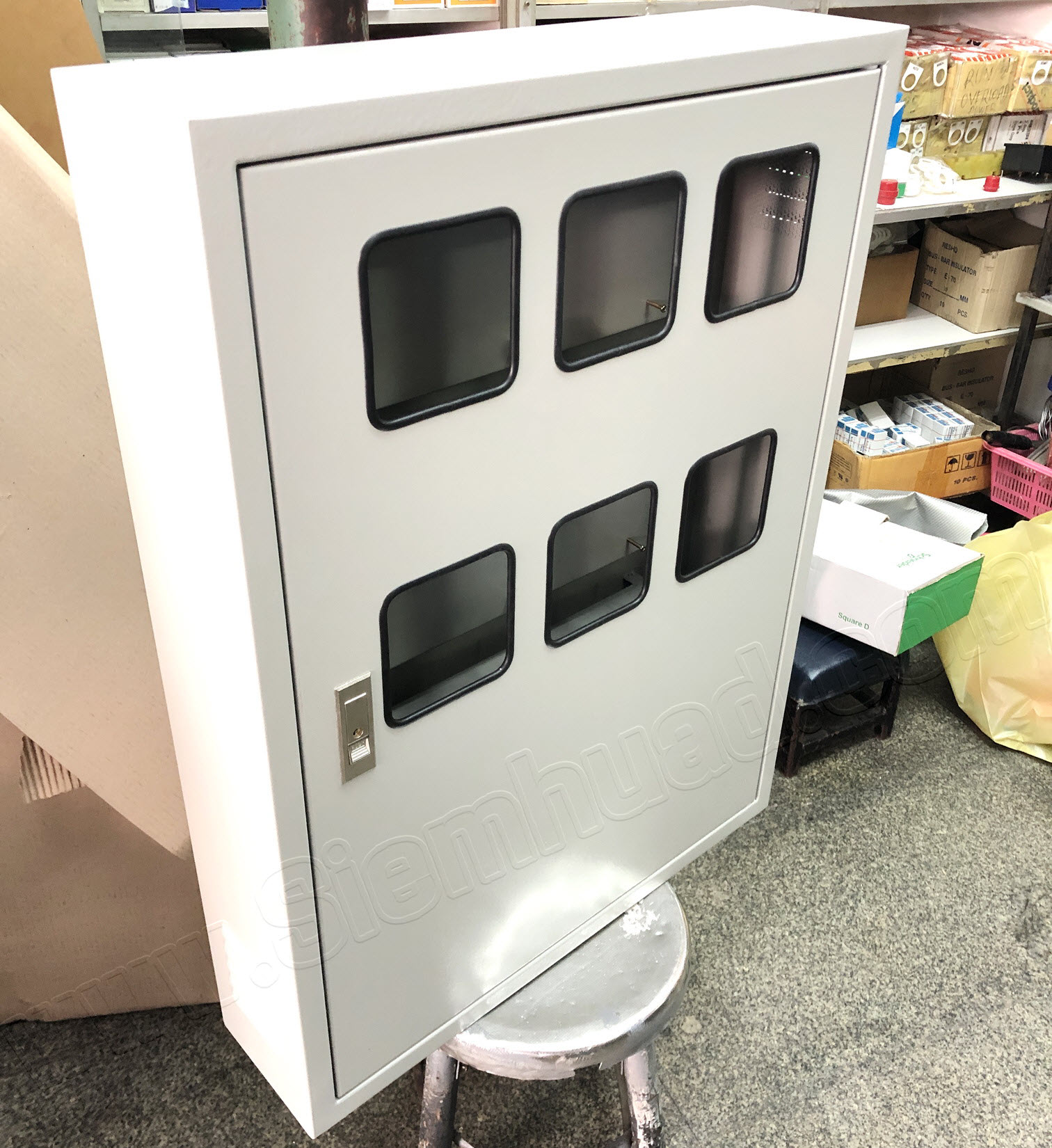 ตู้มิเตอร์สั่งทำ ขนาด 2สาย 6ช่อง อุปกรณ์ ตู้ LOAD CABINET