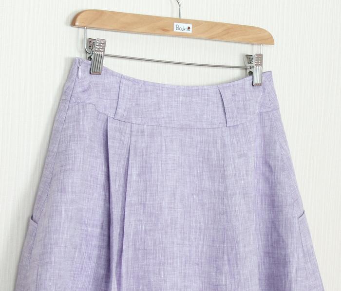 SK-241 กระโปรงแฟชั่น&ทำงาน ทรงบาน ผ้าลินินญี่ปุ่นสีม่วงอ่อน มีกระเป๋าล้วงได้ 2 ข้าง