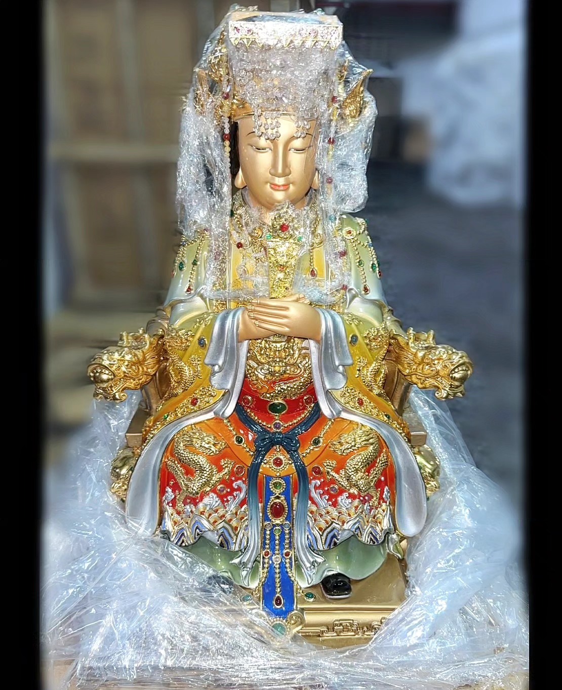 เจ้าแม่หม่าโจ้ว (ทับทิม) ประทานพร ค้าขายรุ่งเรืองราบรื่น เนื้อเรซิ่น ขนาด 48 ซม. งานทองเหลือง