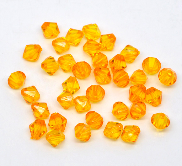 ลูกปัดอะครีลิคไบคอนเหลี่ยมเจีย ขนาด 8x8mm แพ็ค 100 เม็ด