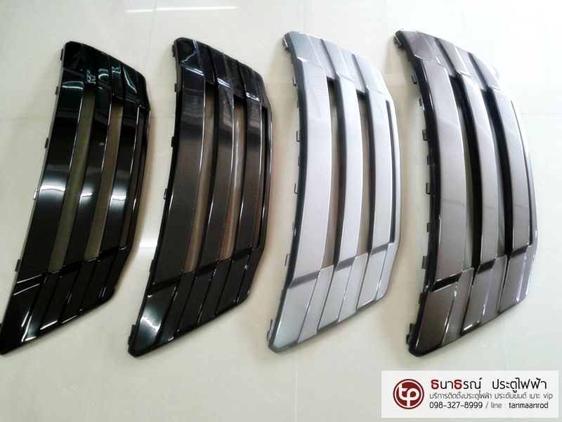 กระจังหน้า HYUNDAI H-1 STAREX