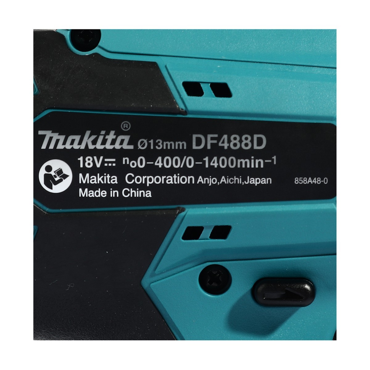 MAKITA สว่านไขควงไร้สาย 18V. 1/2 นิ้ว รุ่น DF488D005 แบต 1.5Ah.x2 พร้อมแท่นชาร์จ + อุปกรณ์เสริม 74 ชิ้น