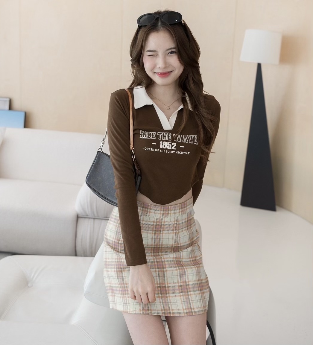 College tee 02 เสื้อยืดแขนยาว Y2K