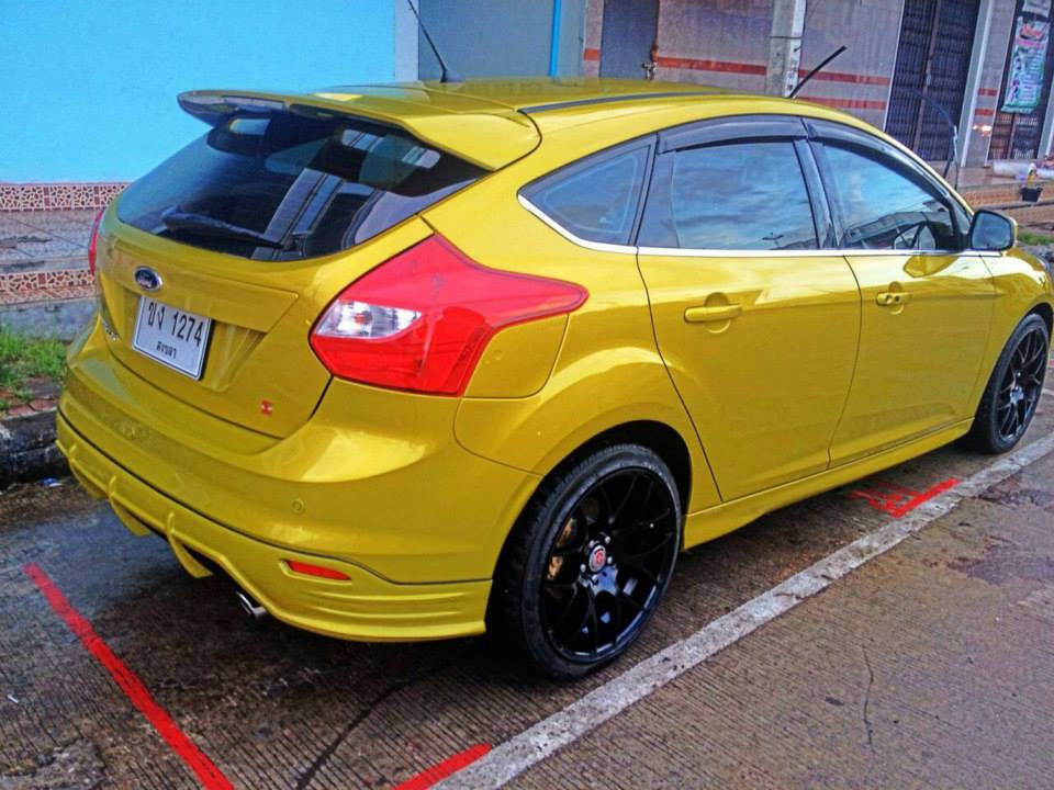 สปอยเลอร์ Ford Focus 2013 5 ประตู