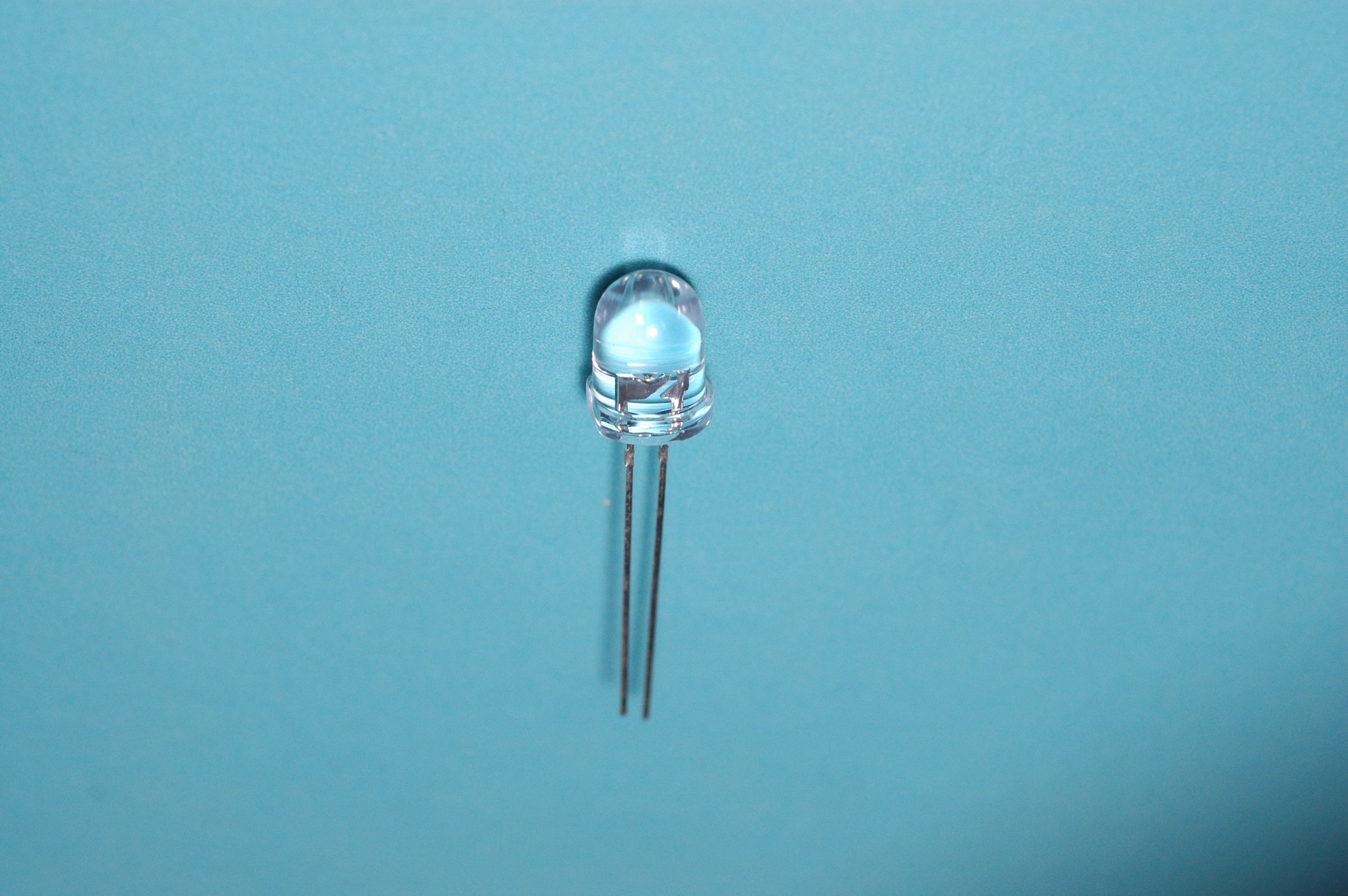 LED แดง 8.0mm. ตัวใส