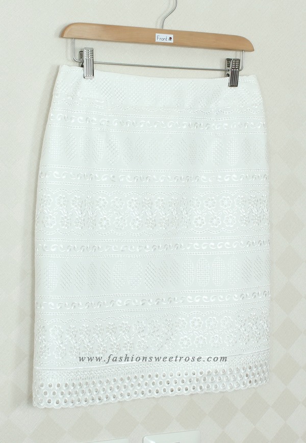 SK-340 กระโปรงแฟชั่น&ทำงาน ทรงสอบ ผ้าลูกไม้โทนขาว ชายกระโปรงเป็นเชิงลูกไม้