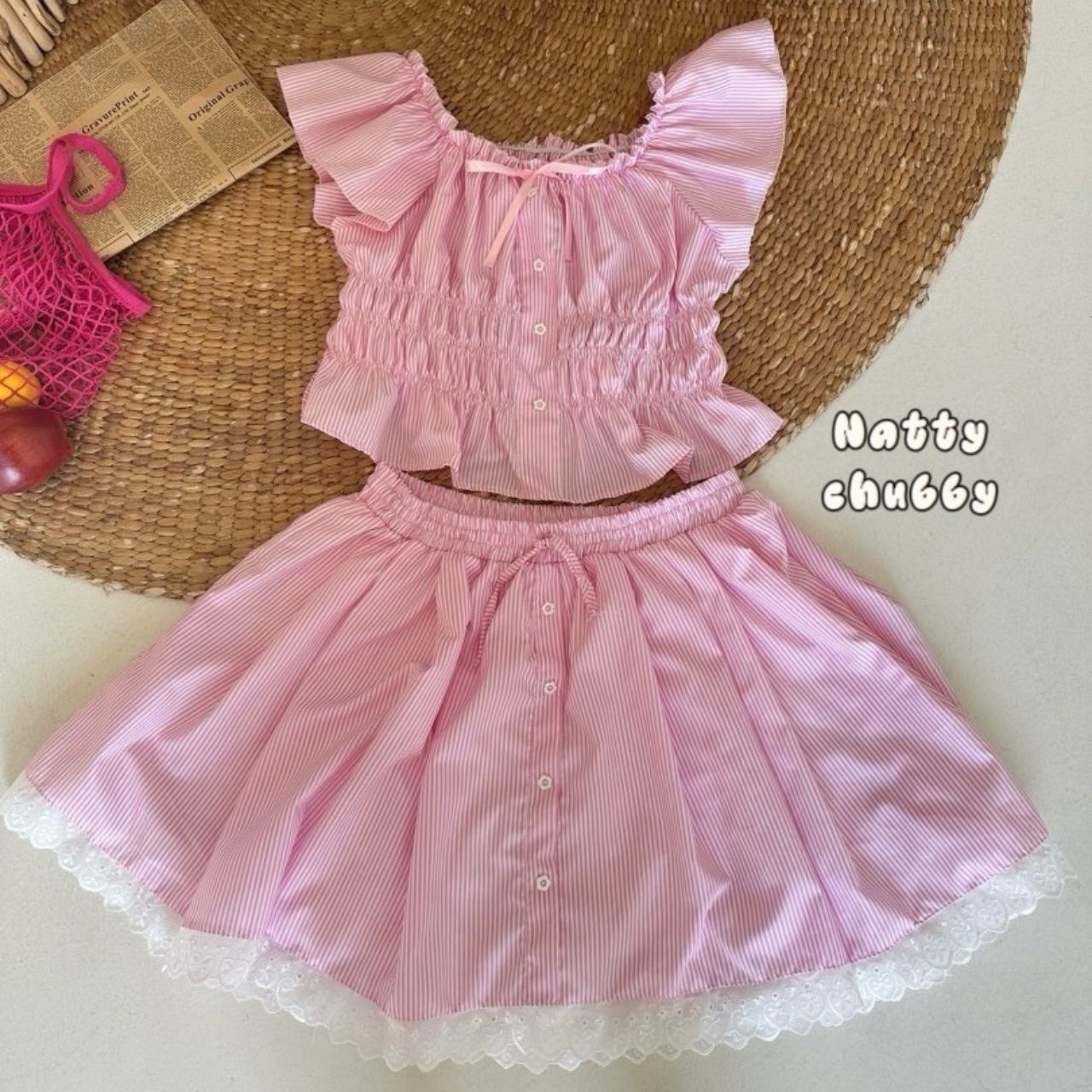 J111 ต้อนรับลมร้อน ชุดเซ็ท สาวอวบ 2 ชิ้น เสื้อ มาพร้อมกระโปรง ชมพู ฟ้า อกได้ถึง48 นิ้ว เอว34-42นิ้ว