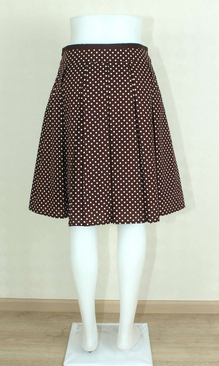 SK-270 กระโปรงแฟชั่น&ทำงาน ทรงบาน ผ้าคอตต้อนญี่ปุ่นพิมพ์จุดขาวพื้นน้ำตาลเข้ม