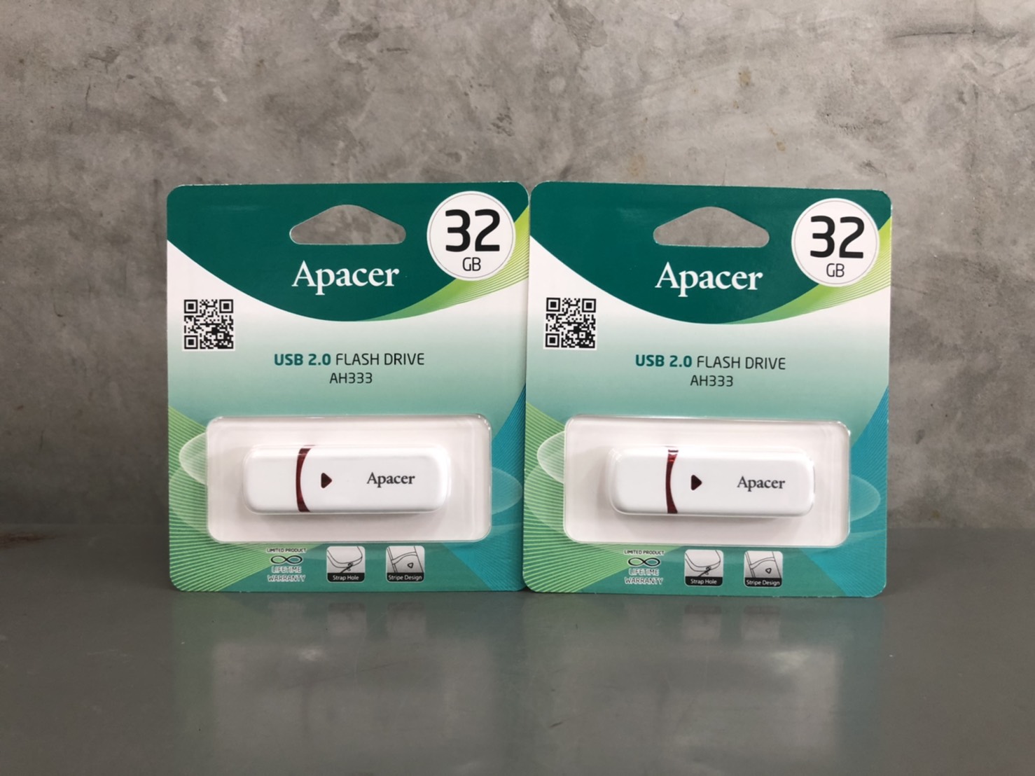 Apacer 32GB AH333 Flash Drive USB 2.0 (Chic Ivory White) รับประกัน ศูนย์ไทย 5 ปี
