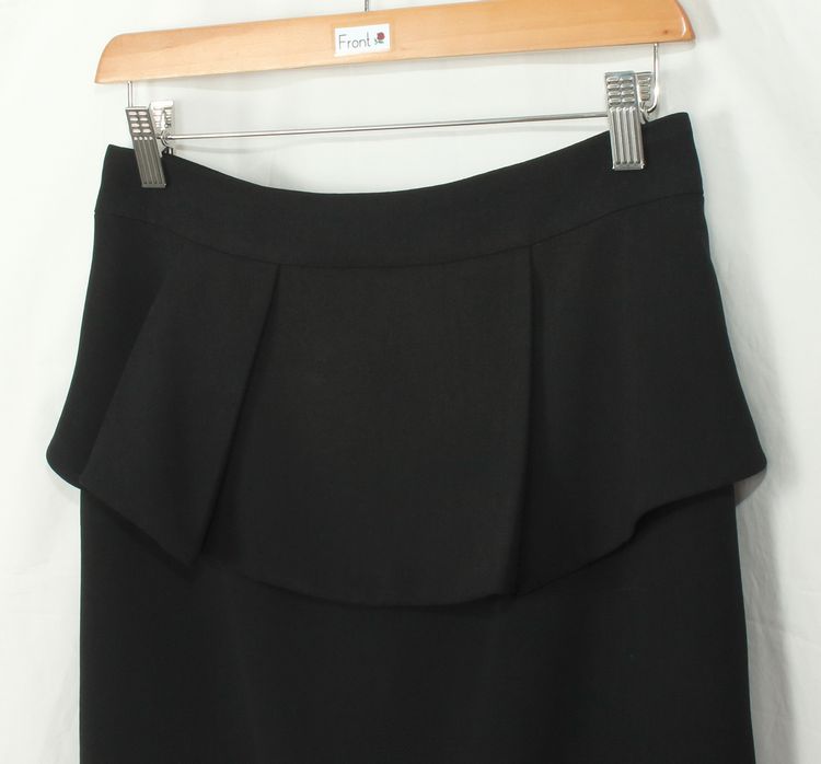 SK-190 กระโปรงแฟชั่น&ทำงาน ทรงสอบ ผ้า CHANEL สีดำ ด้านหน้ากระโปรงจับจีบระบาย