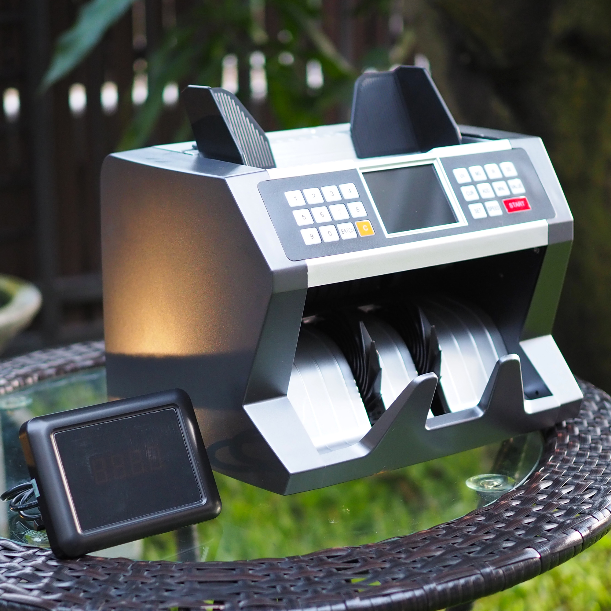 เครื่องนับธนบัตร เครื่องนับเงิน เครื่องนับแบงค์ ตรวจธนบัตรปลอม PHET WT-170T รับประกัน 1 ปี มีใบกำกับภาษี