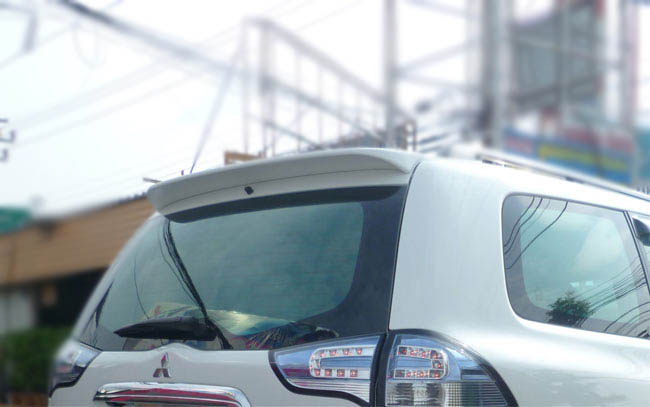 สปอยเลอร์ ทรงศูนย์ PAJERO SPORT 2011