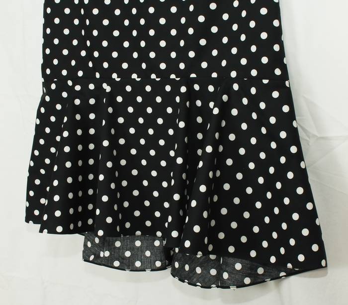 SK-198 กระโปรงแฟชั่น&ทำงาน ทรงย้วย ผ้าคอตต้อนญี่ปุ่นสีดำ Polka Dot Black