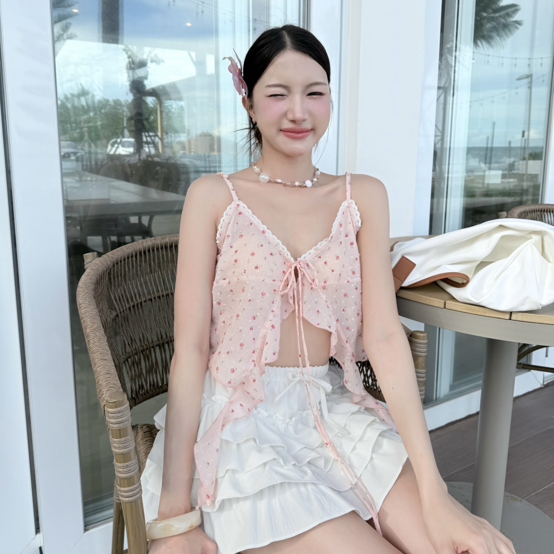 Yuki tank top 💕เสื้อสายเดี่ยวกรุยกราย ผูกโบว์หน้า
