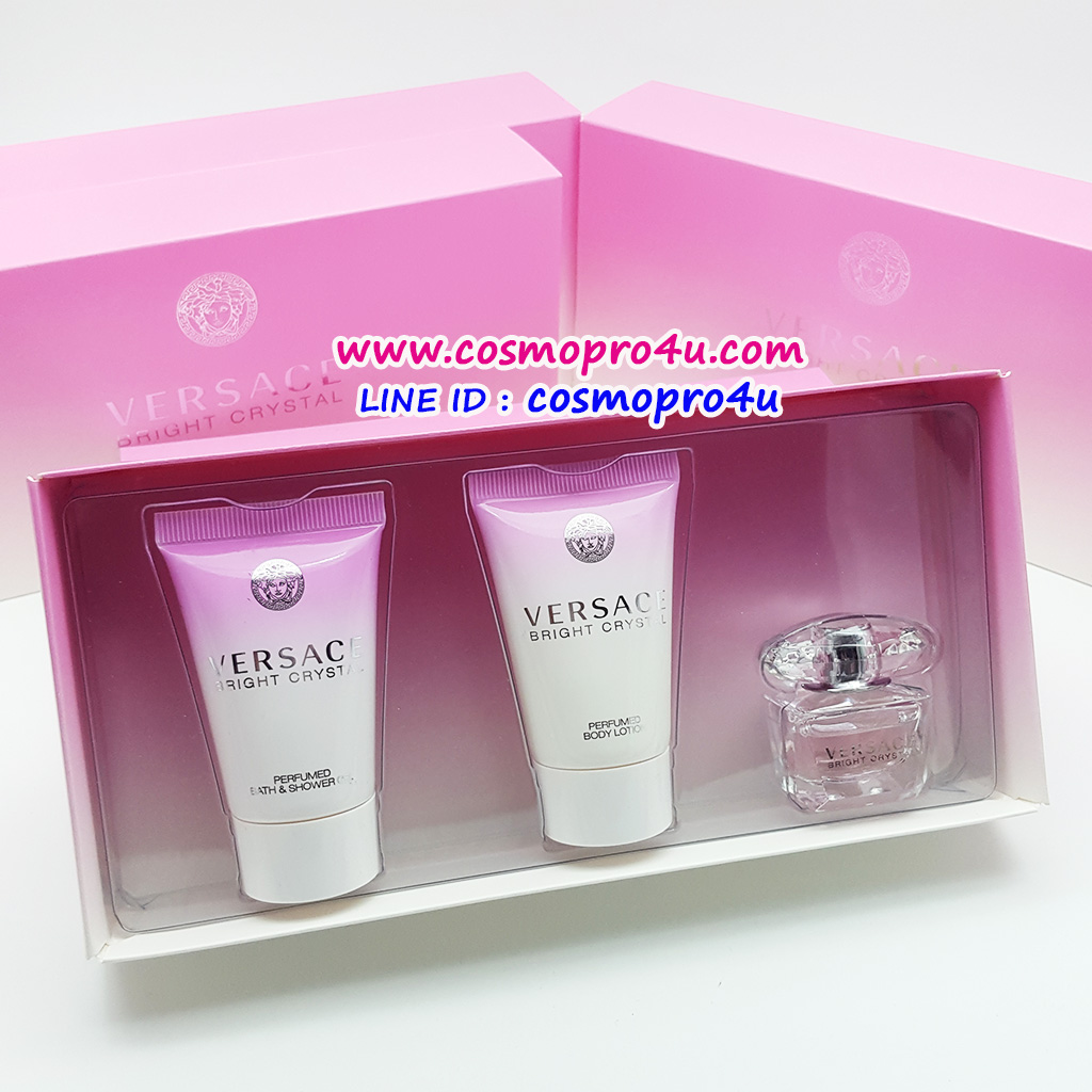 (เซ็ต) ชุดน้ำหอมผู้หญิง VERSACE Bright Crystal EDT กลิ่นแนว floral fruity ขนาด 5ml พร้อมครีมอาบน้ำและบอดีโลชั่น ขนาด 25ml