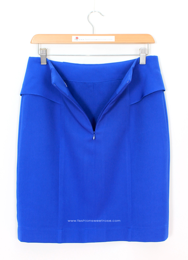 กระโปรงทรงสอบ แต่งระบายด้านหน้า ผ้า Double Twist สีน้ำเงิน / SK-484