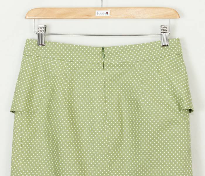 SK-204 กระโปรงแฟชั่น&ทำงาน ทรงสอบ ผ้าคอตต้อนญี่ปุ่นสีเขียวพาสเทล ด้านหน้ากระโปรงจับจีบระบาย