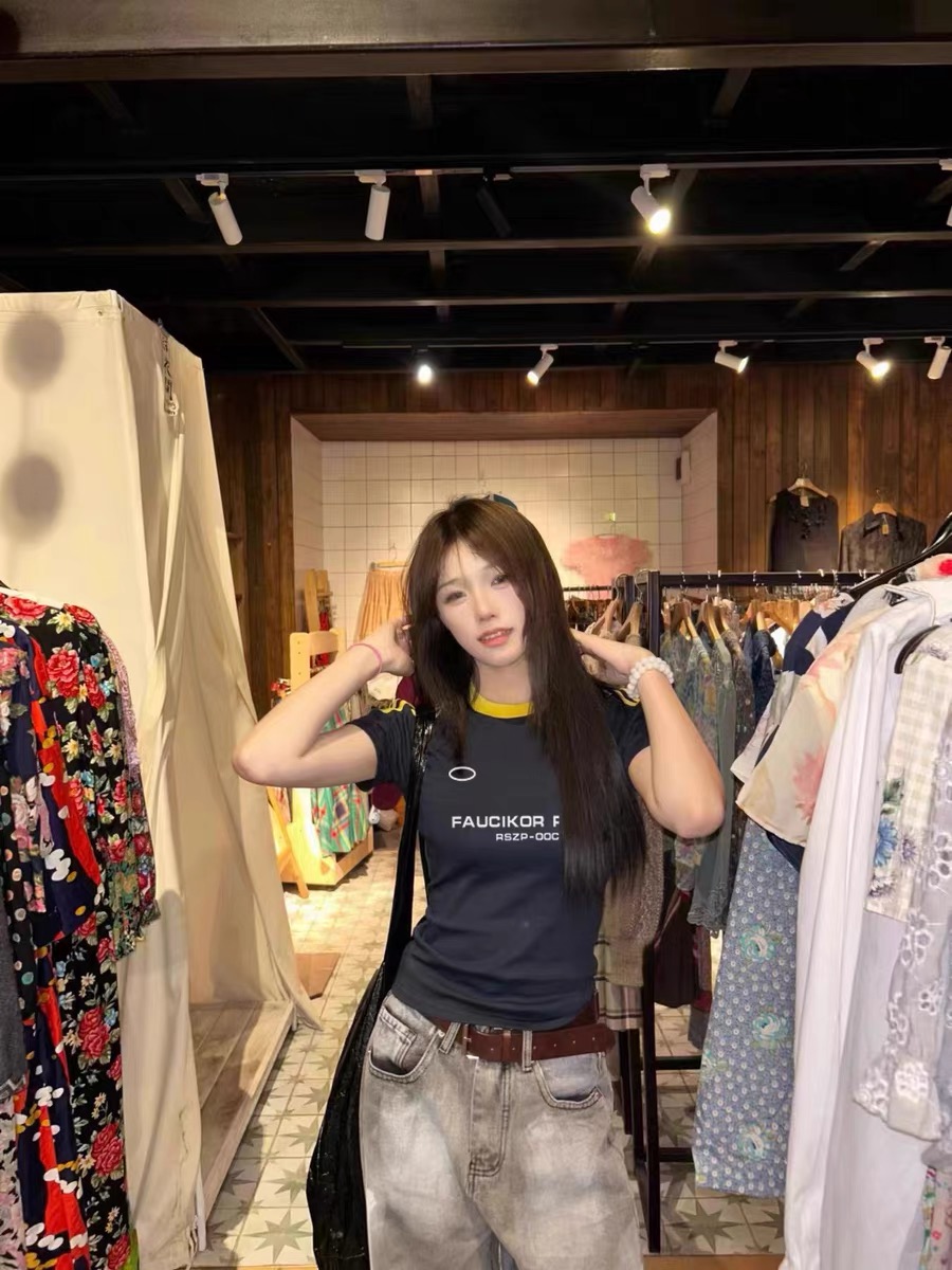 Rock more street tee เสื้อยืดแขนสั้นกุ้นขอบ