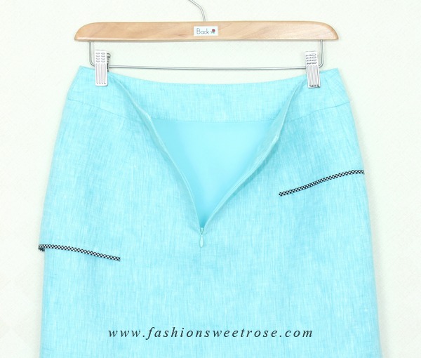 SK-313 กระโปรงทรงเอ ผ้าลินินญี่ปุ่นสีฟ้า แต่งกุ้นระบายด้วยผ้าลายสก๊อต