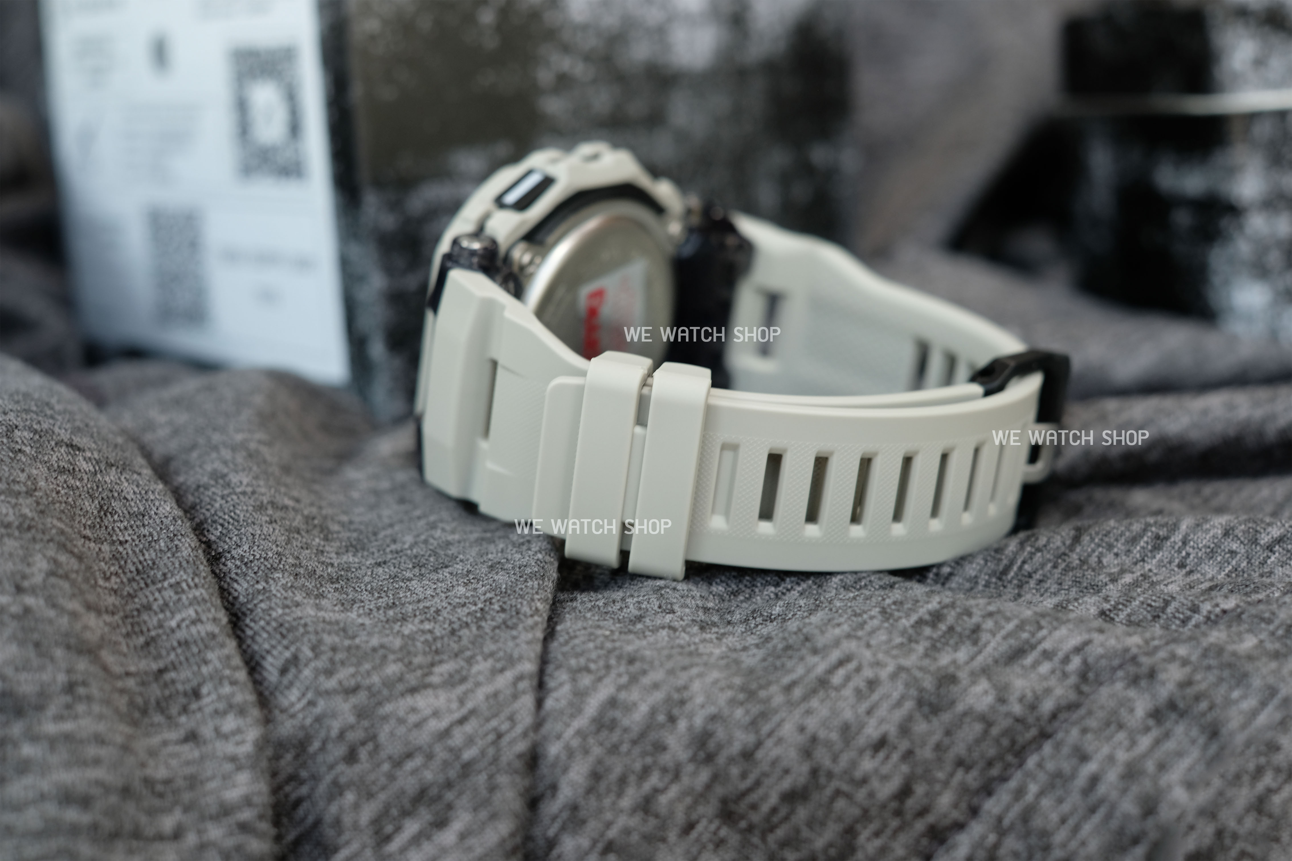 CASIO G-SHOCK รุ่น GBD-200UU-9DR สีหิมะ SNOW COLOUR สินค้าของเเท้ รับประกันศูนย์ CMG