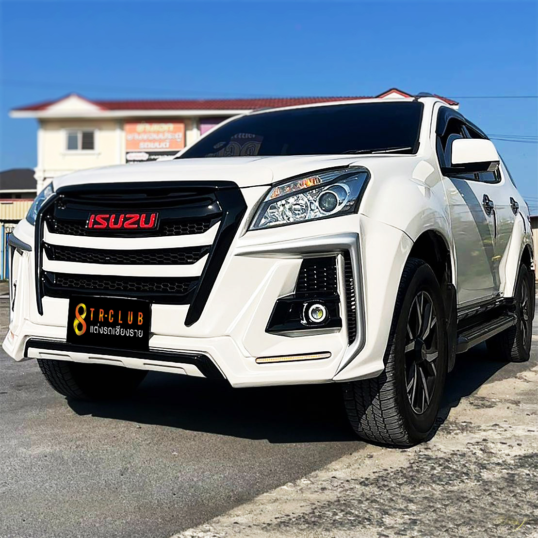 ชุดแต่งแปลงหน้า TAKAI D-MAX 2016