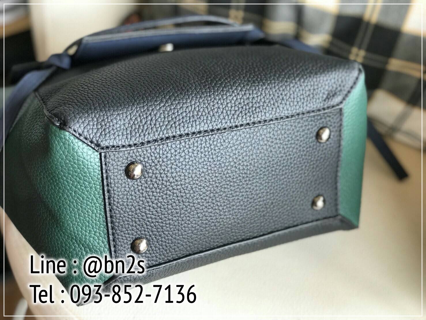 กระเป๋าหูหิ้ว ซีลีน ไสตล์ รุ่น Micro Belt 8 นิ้ว