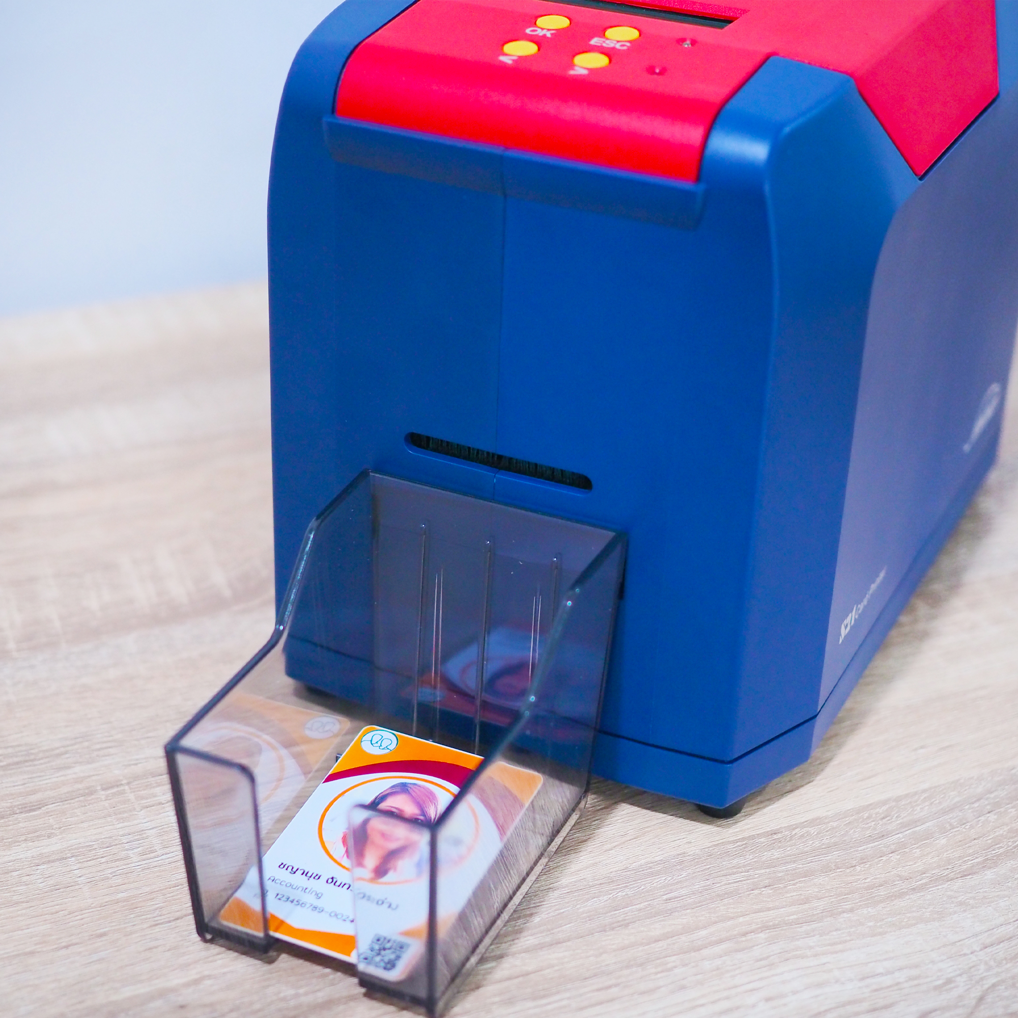 เครื่องพิมพ์บัตรพลาสติก เครื่องพิมพ์บัตรพนักงาน บัตรข้าราชการ บัตรประจำตัว บัตรนักเรียน Card printer Thermal dye-sublimation direct to card Seaory S21