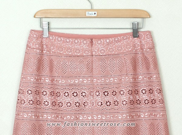 SK-329 กระโปรงทรงเอ ผ้าลูกไม้สี Peach ชายกระโปรงเป็นเชิงลูกไม้