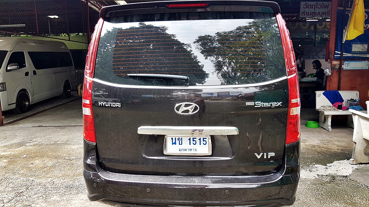 HYUNDAI H-1 DELUXE รถคุณดุล คันที่ 2 [ เบาะ + คอนโซล + ช่วงล่าง + แดมป์ + กุหลังคา + พรม + ล้อ + ประตูท้ายไฟฟ้า ] - นข 1515