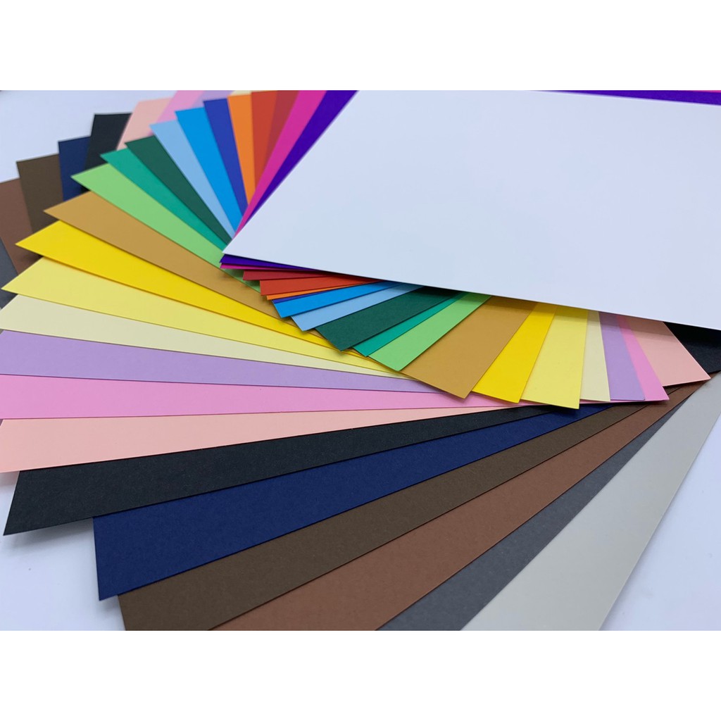 กระดาษ ร้อยปอนด์ สี ขนาด A4 มี 25 สี เนื้อ ร้อยปอนด์ หนา 220 แกรม สำหรับ ทำงาน ประดิษฐ์ งานฝีมือ DIY เอ4