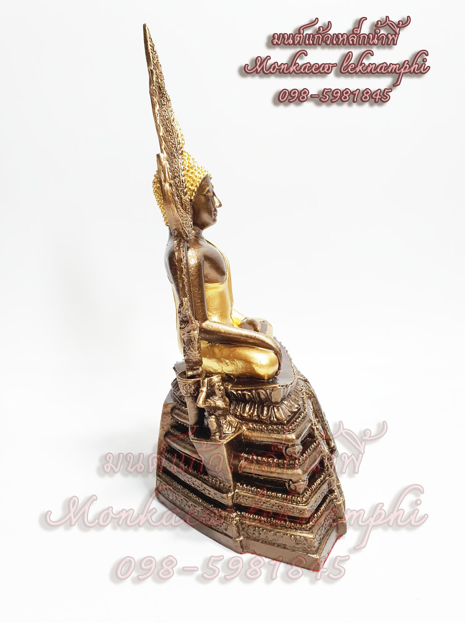 พระพุทธชินราชแร่เหล็กน้ำพี้ แต่งองค์จีวรสีทอง หน้าตัก 5 นิ้ว รับประกันของแท้ แถมฟรีสร้อยประคำแร่เหล็กน้ำพี้