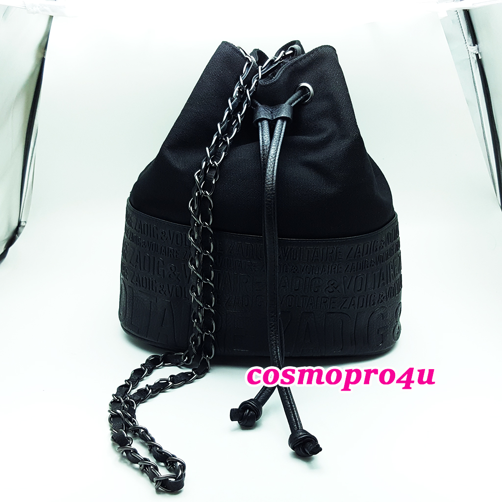 กระเป๋า Zadig bucket bag สีดำ ทรงขนมจีบ สายโซ่สวยสะพายได้ วัสดุหนังปั๊มนูนชื่อแบรนด์+ผ้าหนา ขนาด 12x10 ฐาน 5x10 นิ้ว โซ่ยาว 36 นิ้ว รูดเปิดปิด