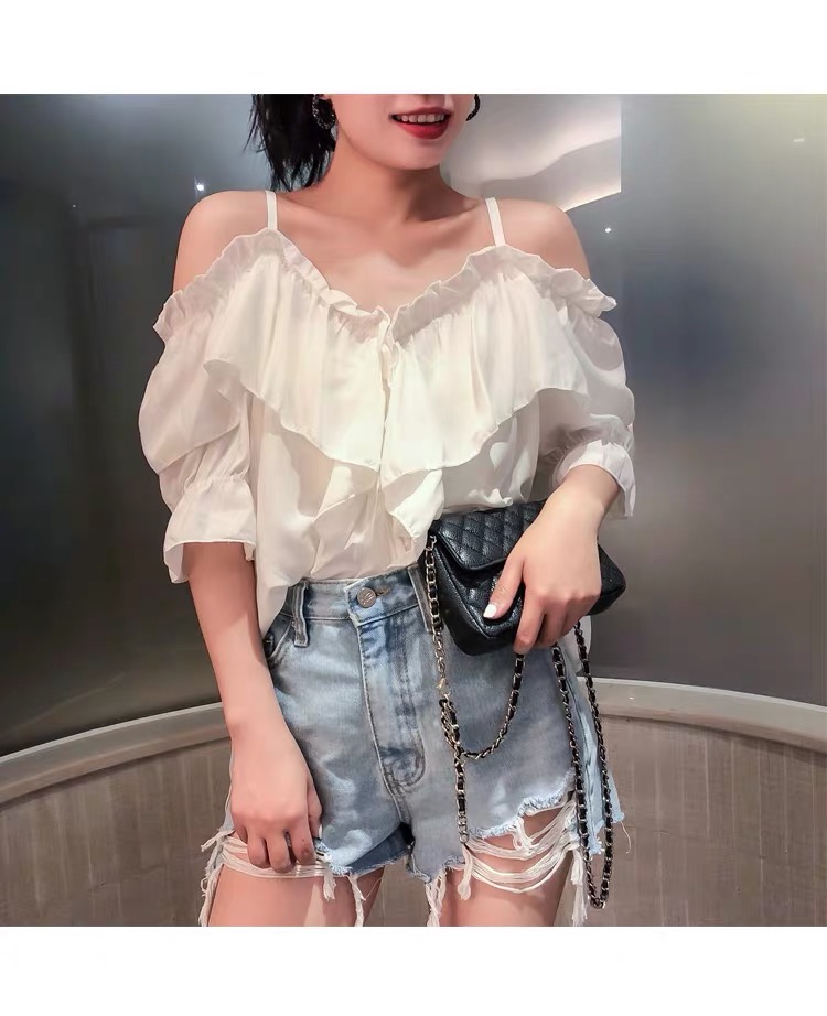 เสื้อลินินเปิดไหล่ แขนสั้น