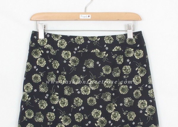 SK-412 กระโปรงทรงเอ ผ้าคอตต้อนญี่ปุ่นพิมพ์ลายดอกไม้ Daisy