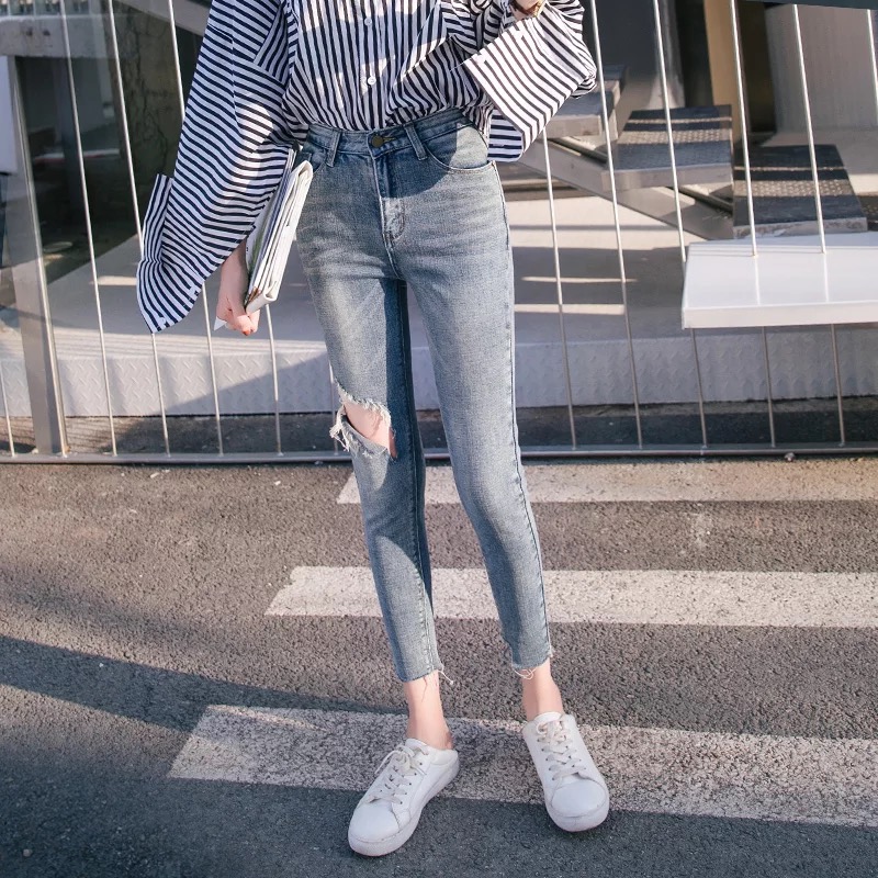 กางเกงยีนส์ สลิมฟิต แต่งขาดช่วงเข่า #80