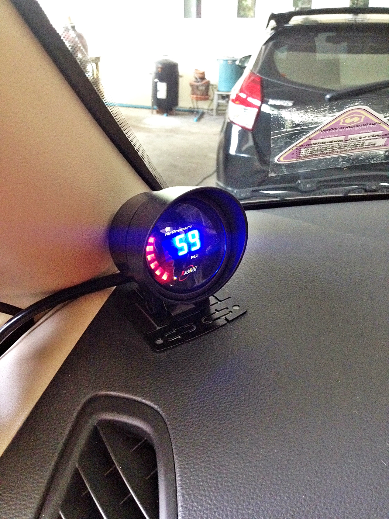 HYUNDAI H-1 STAREX [ ประตูไฟฟ้า 2 ข้าง ( ซ้าย ขวา ) + เบาะvipไฟฟ้า ทรง starex + เปลี่ยนทีวี 22" คอนโซลสูง ] { 4กฮ5348 }