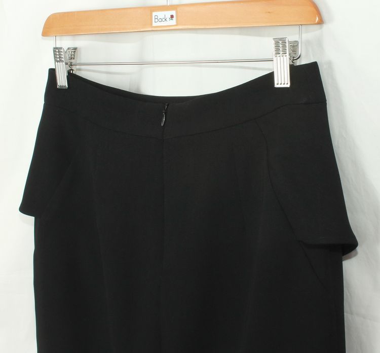 SK-190 กระโปรงแฟชั่น&ทำงาน ทรงสอบ ผ้า CHANEL สีดำ ด้านหน้ากระโปรงจับจีบระบาย