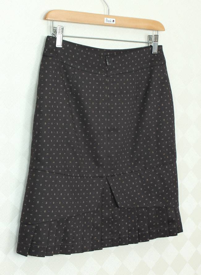 SK-284 กระโปรงแฟชั่น&ทำงาน ทรงสอบ ผ้าคอตต้อนญี่ปุ่นพิมพ์ลายลูกน้ำเล็กๆพื้นน้ำตาล ชายกระโปรงจับจีบรอบตัว