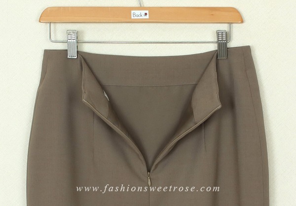 SK-391 กระโปรงแฟชั่น&ทำงาน ทรงดินสอ ผ้า Rose Skinny สีน้ำตาลอ่อน สไตน์เรียบหรู