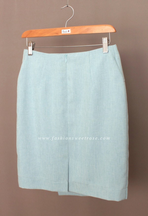 กระโปรงทรงสอบ ผ้าคอตต้อนลินินไอริสสีฟ้า ด้านหน้ากระโปรงดีไซน์เรียบหรู / SK-440