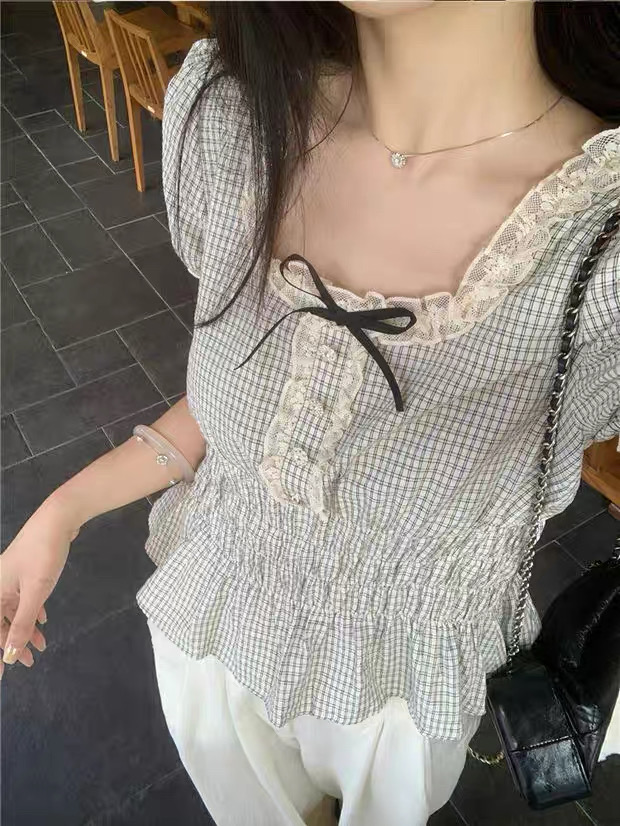 Chunya smock top เสื้อครอปสม็อคเอวแขนสั้น